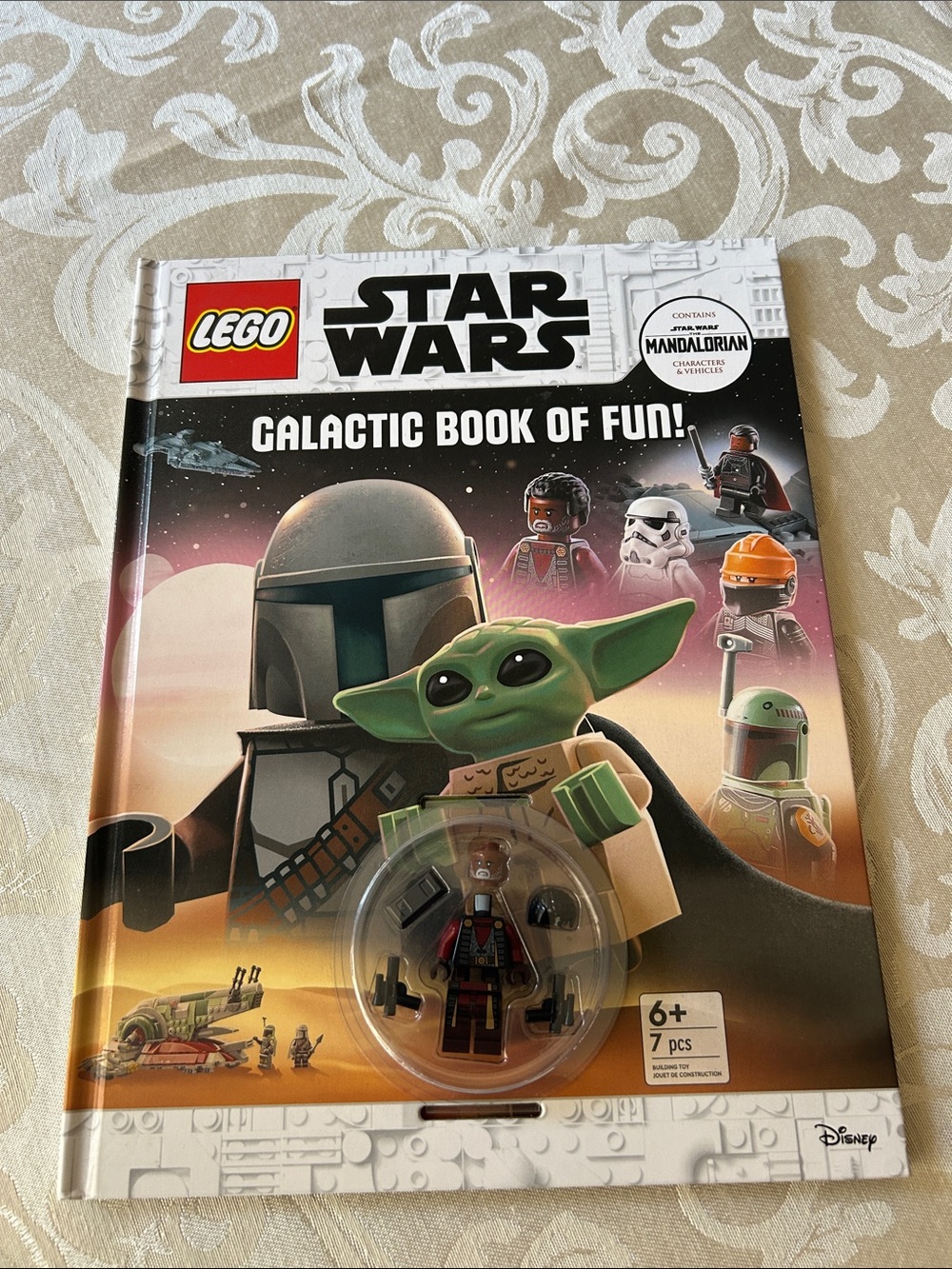 LEGO Star Wars Galactic Book of Fun!
